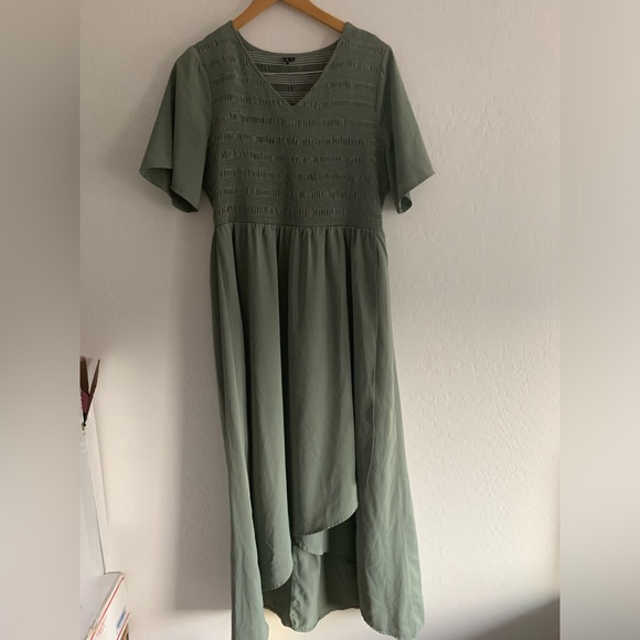 Lattcas Sage Green Maxi Dress - Picture 2 of 4